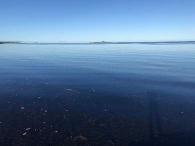 Calm waters of Flinders Island