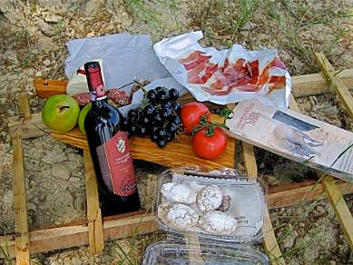 Picnic time on the Gourmet Trail