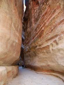 Narrow entrance Siq to Petra Jordan