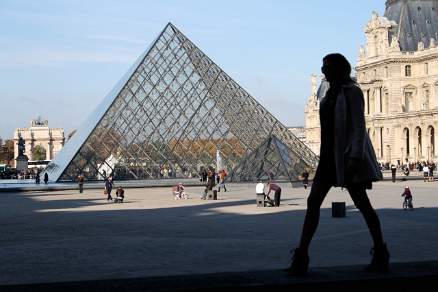 Walking around Louvre Pyramid