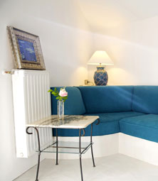 sofa lounge forcalquier apartment