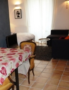 Forcalquier apartment lounge