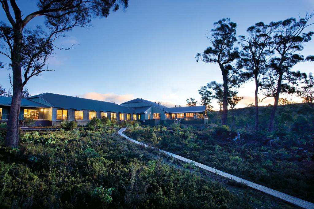 cradle mountain hotel
